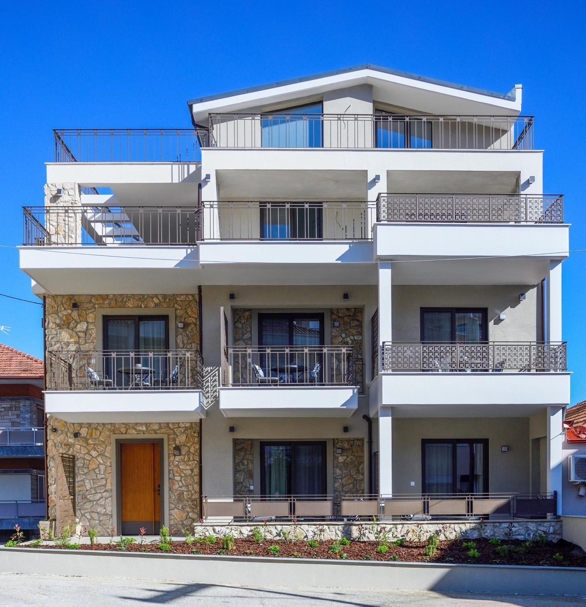Epineio Comfort Living Литокорон Екстериор снимка